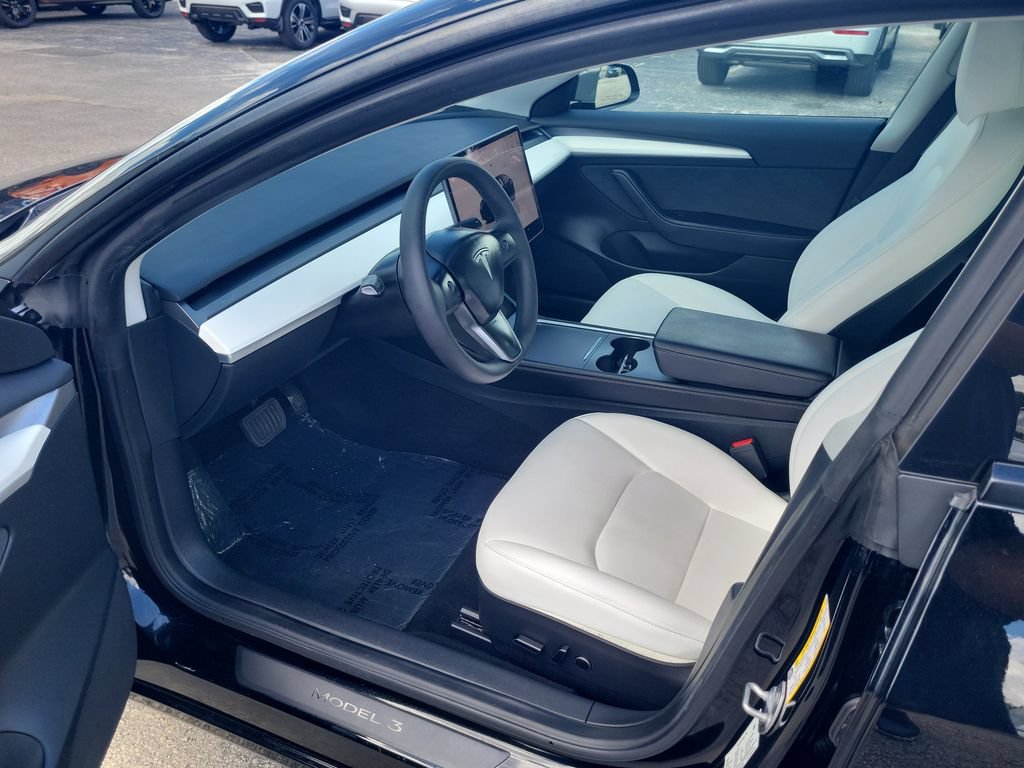Used 2023 Tesla Model 3 Standard Range RWD image 15