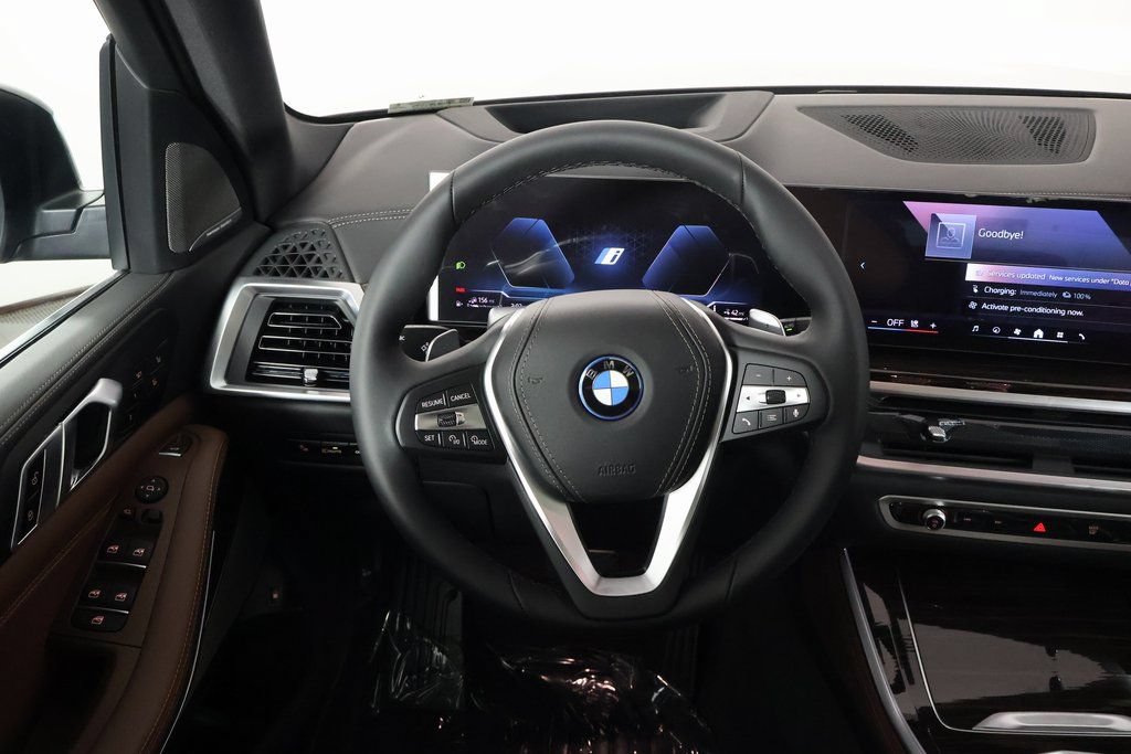 New 2026 BMW X5 xDrive50e w/ Executive Package AWD/4WD image 3
