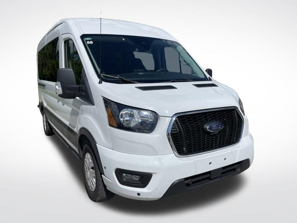 Used 2024 Ford Transit 350 XLT RWD image 2