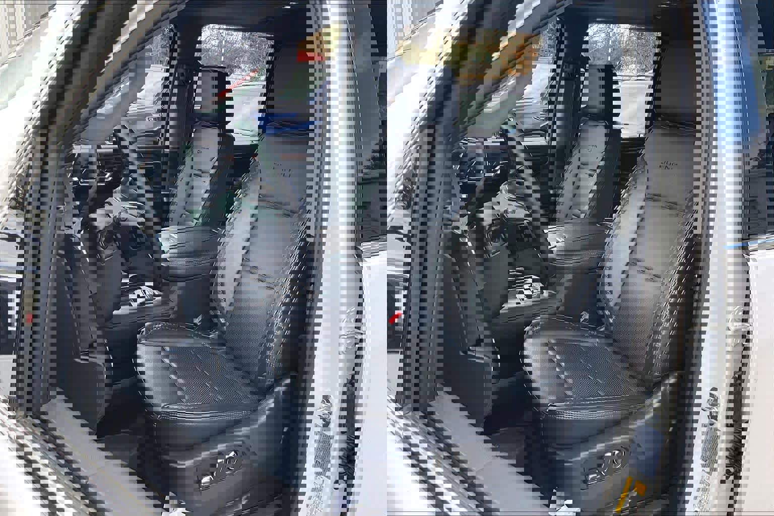 Certified 2024 GMC Sierra 3500 Denali w/ Denali Reserve Package image 7