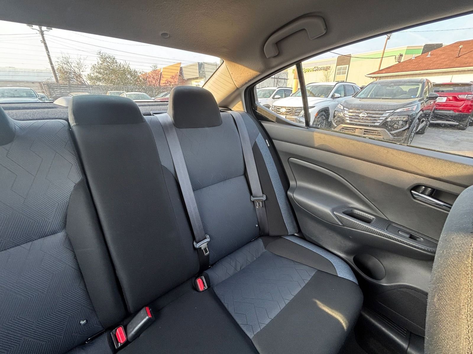 Used 2025 Nissan Versa SV image 37