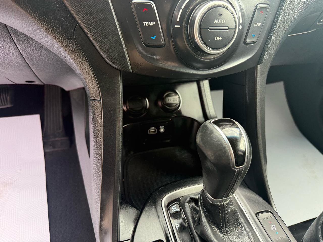 Used 2018 Hyundai Santa Fe Limited AWD/4WD image 29