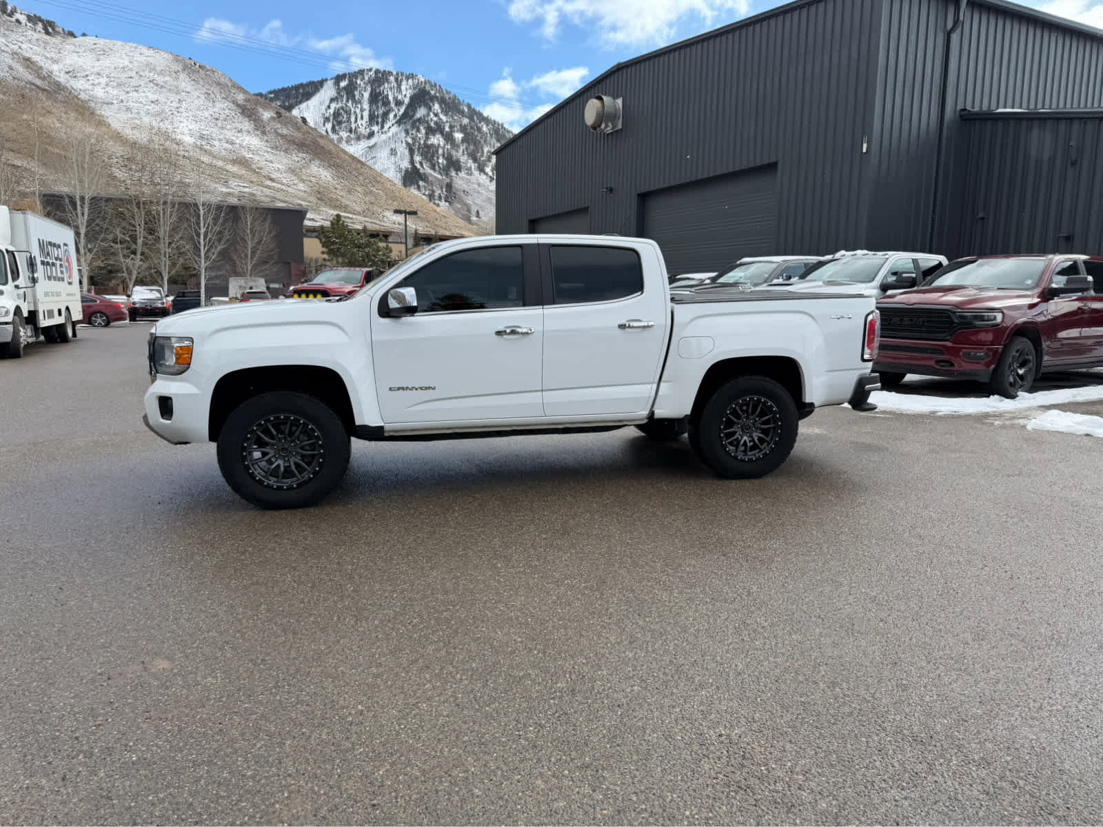 Used 2018 GMC Canyon SLT w/ Driver Alert Package image 20