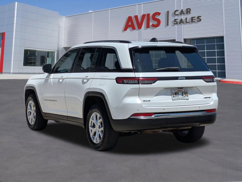 Used 2023 Jeep Grand Cherokee Limited AWD/4WD image 9