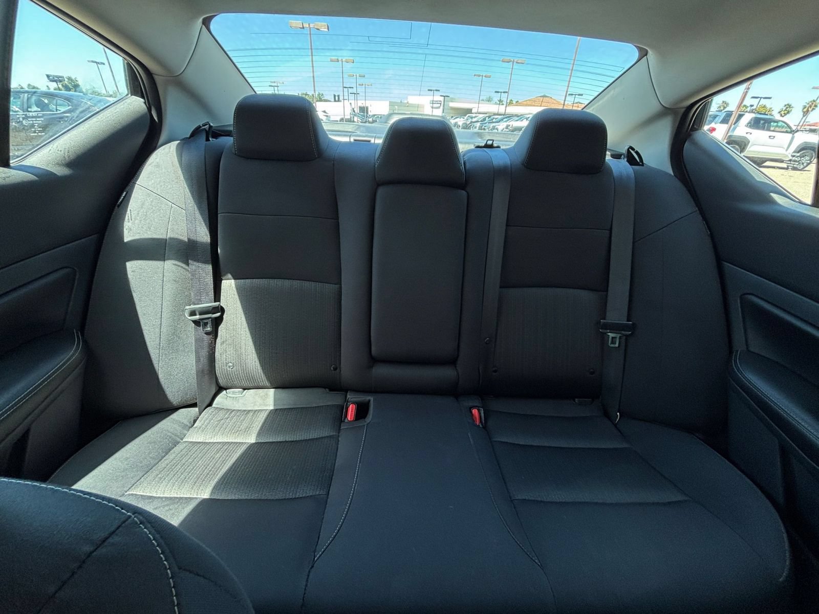 Used 2025 Nissan Altima 2.5 SV FWD image 39