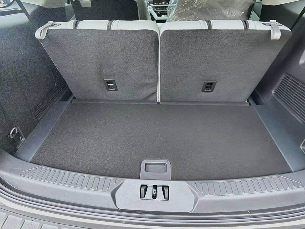 New 2026 Ford Explorer Platinum w/ LUX Leather Package AWD/4WD image 27