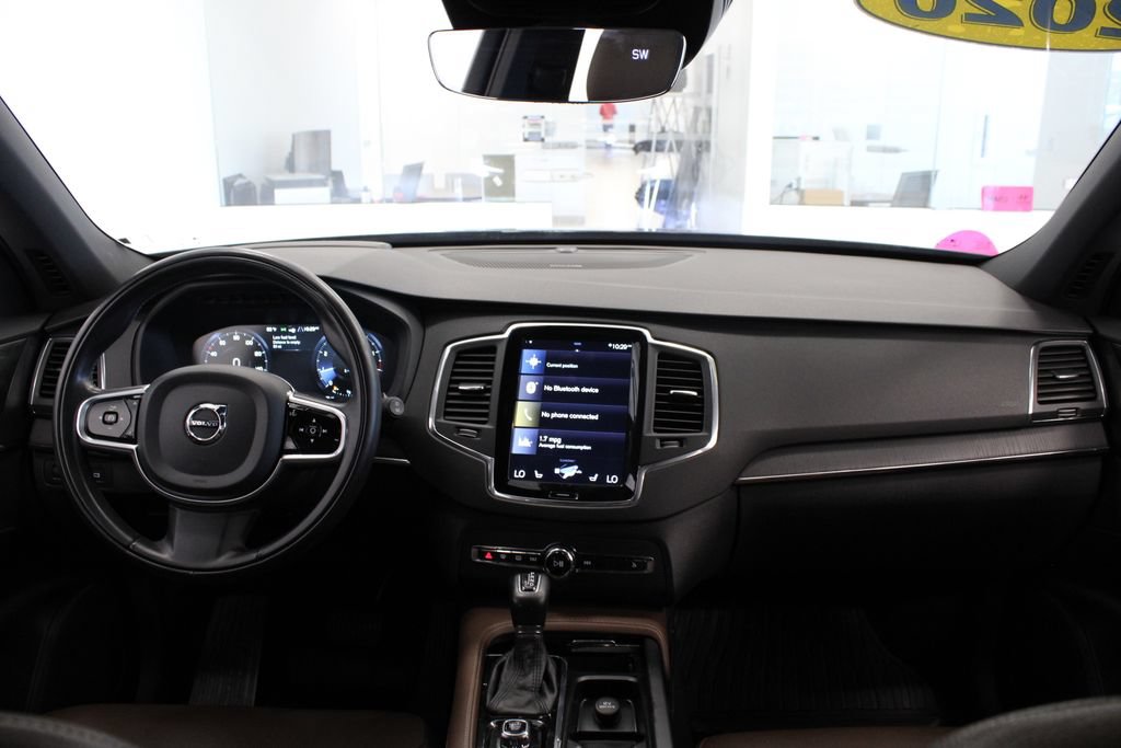 Used 2020 Volvo XC90 T6 Momentum w/ Protection Package AWD/4WD image 19