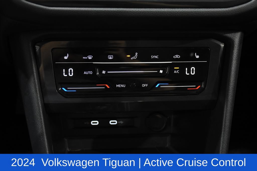 Used 2024 Volkswagen Tiguan SE AWD/4WD image 21