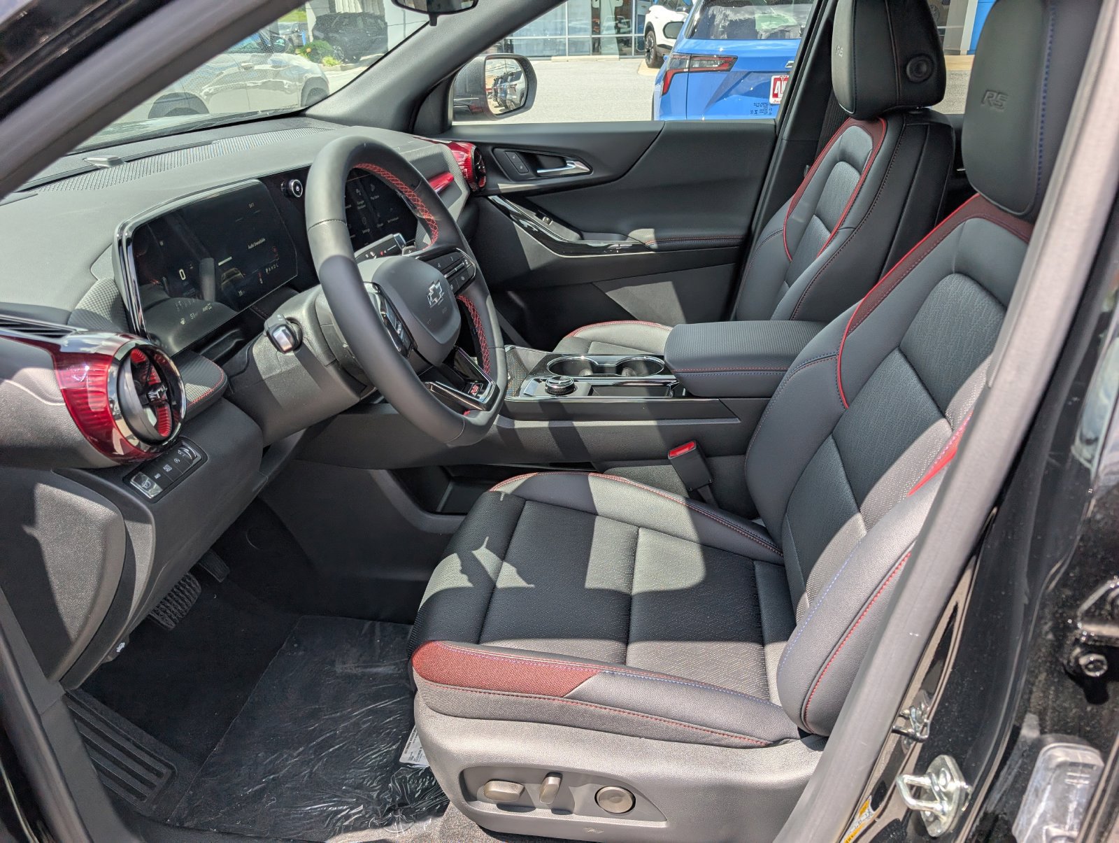 New 2026 Chevrolet Equinox RS w/ Convenience Package III AWD/4WD image 13