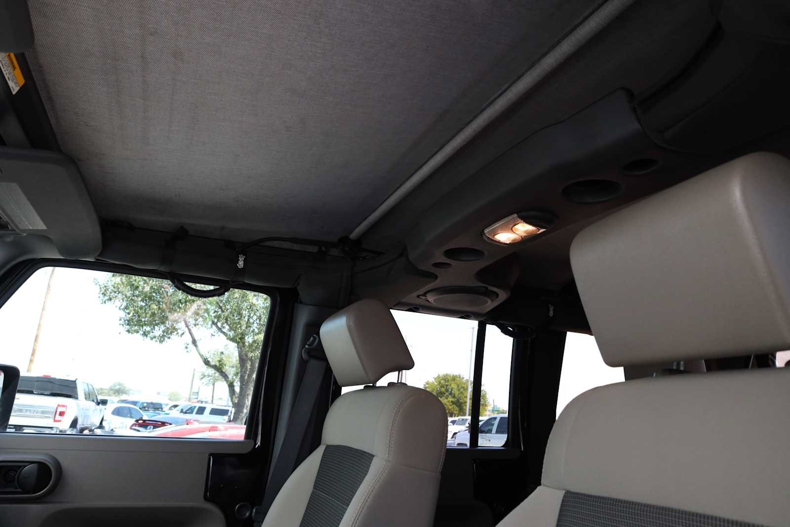 Used 2010 Jeep Wrangler Unlimited Sport AWD/4WD image 4