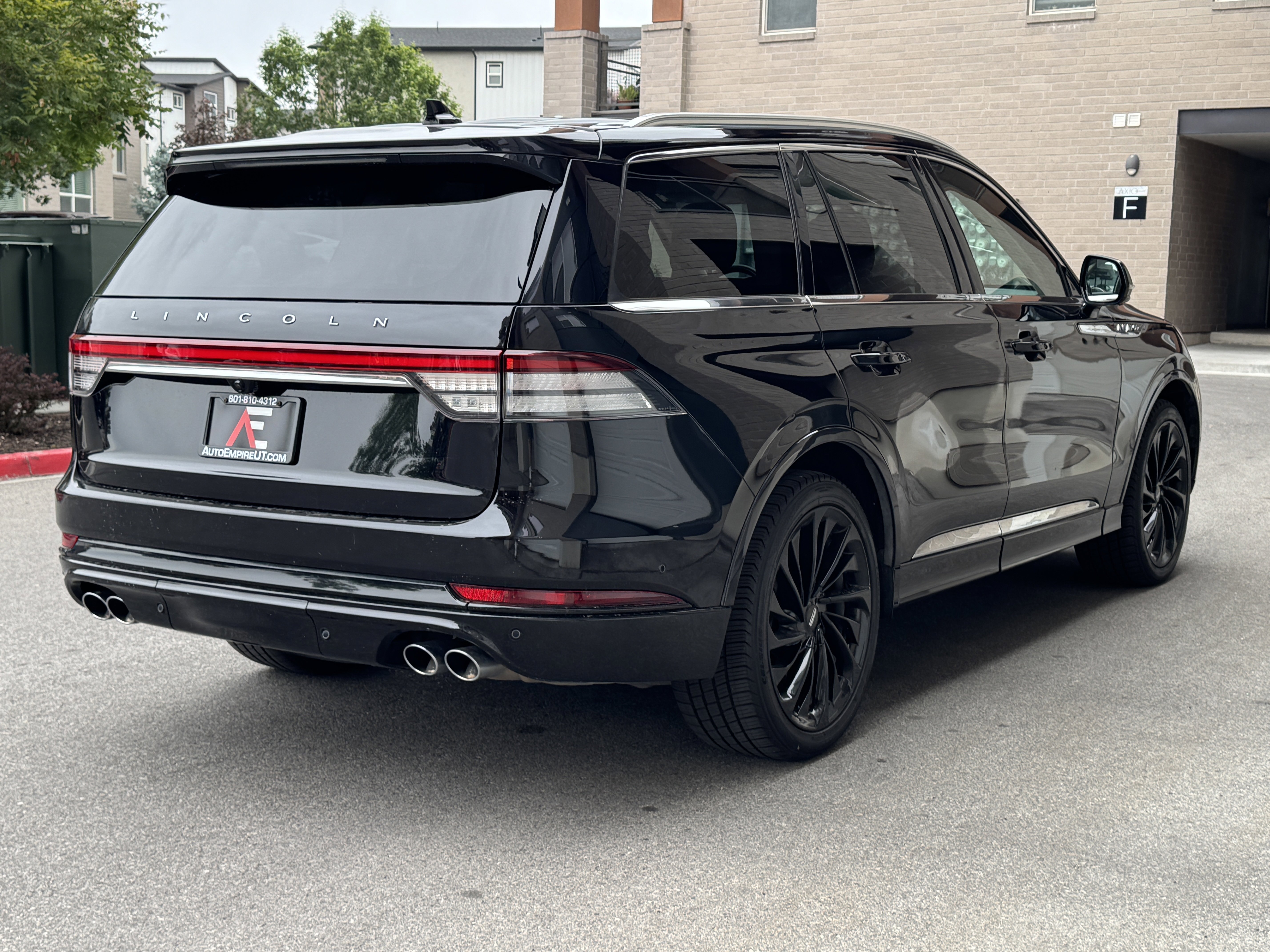 Used 2021 Lincoln Aviator Reserve w/ Equipment Group 208A AWD/4WD image 8