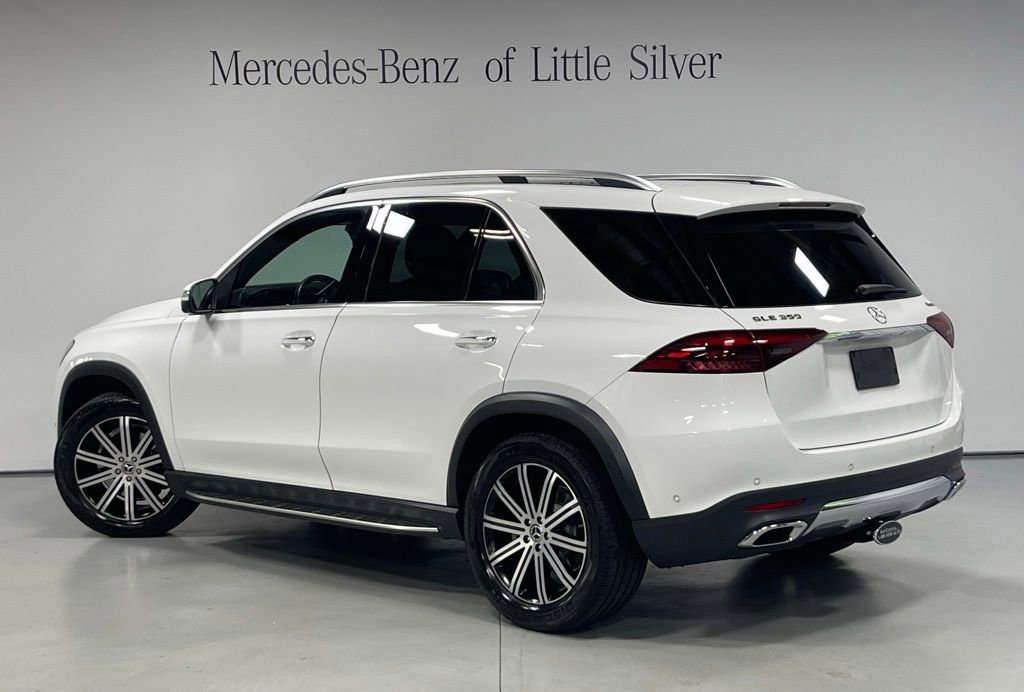 Used 2024 Mercedes-Benz GLE 350 4MATIC image 3