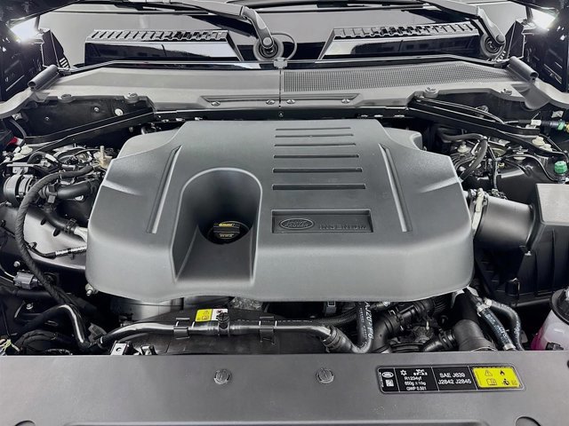 Used 2025 Land Rover Defender 110 X image 31