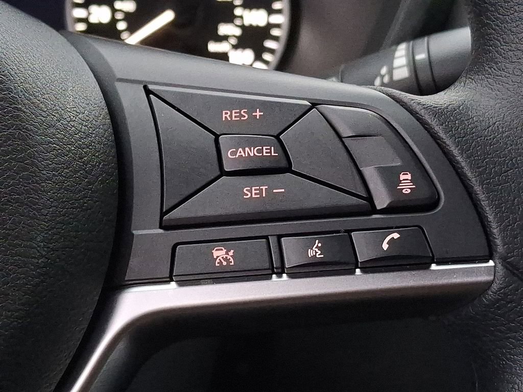 Used 2025 Nissan Sentra SV image 18