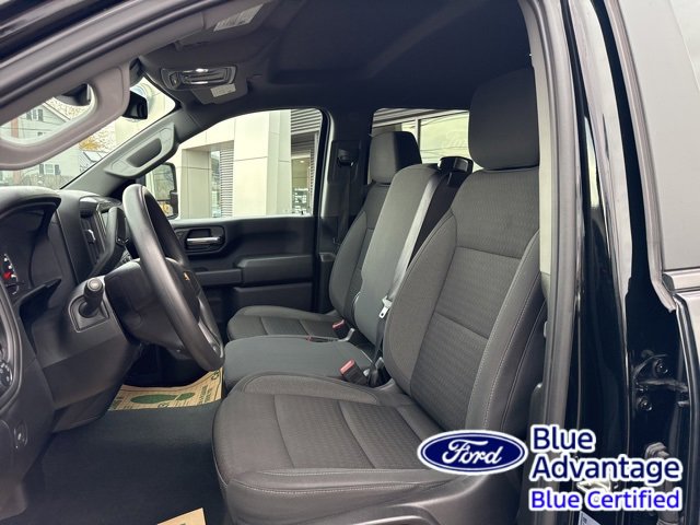 Used 2024 Chevrolet Silverado 2500 Custom w/ Custom Value Package image 18