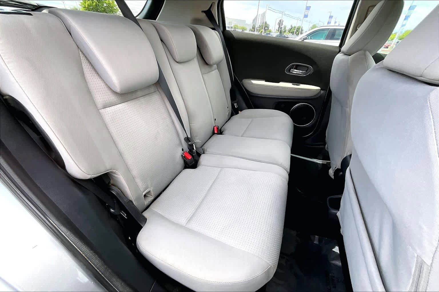Used 2020 Honda HR-V EX image 19