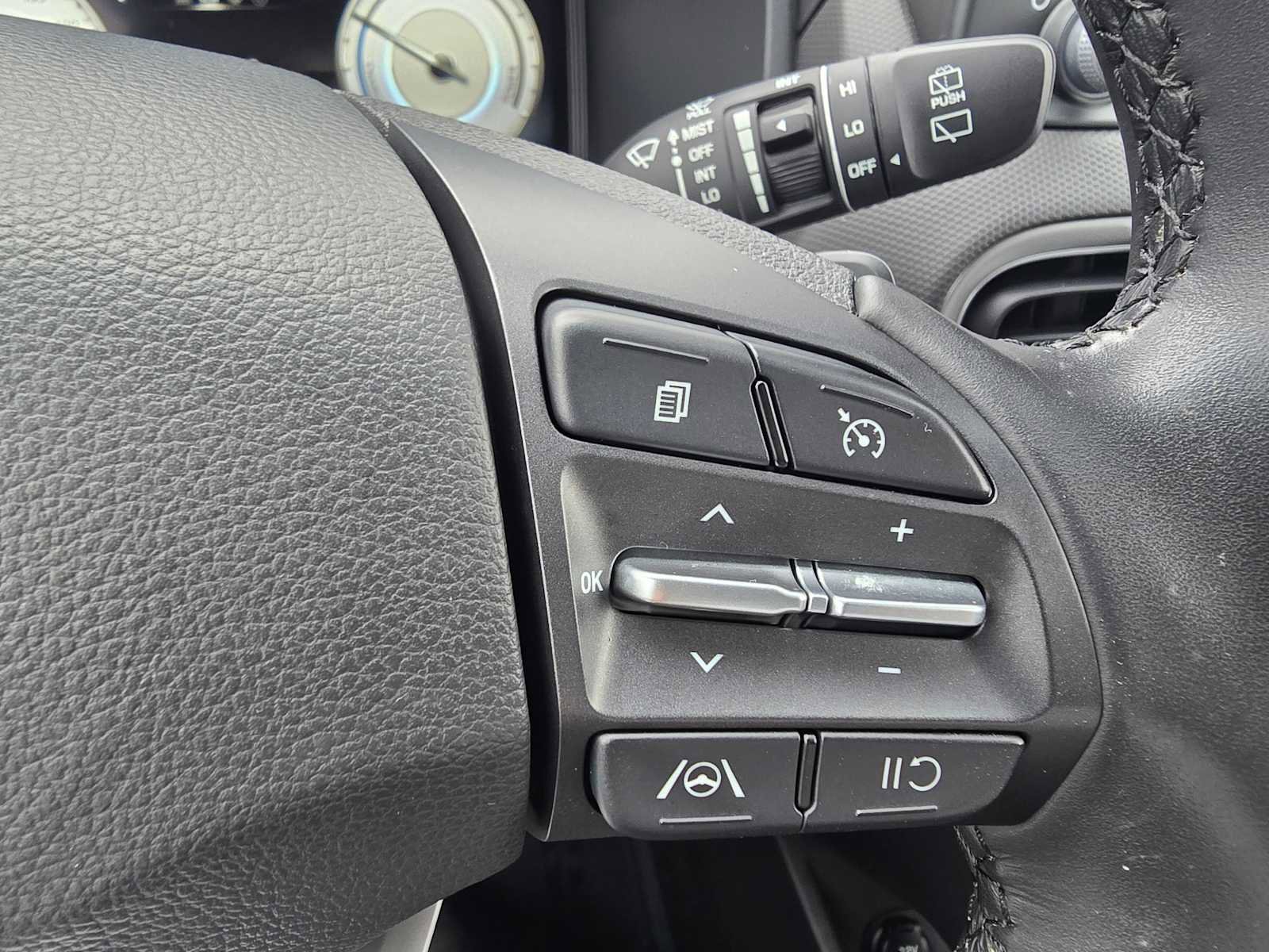 Used 2022 Hyundai Kona SEL w/ Convenience Package image 32