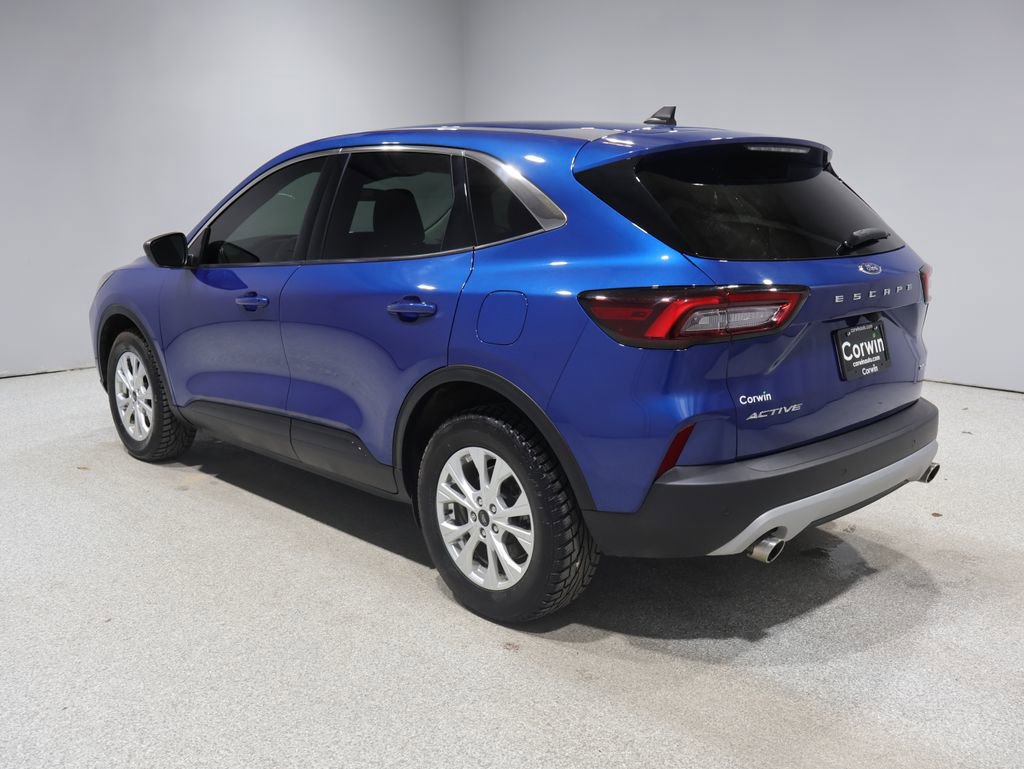 Used 2023 Ford Escape Active w/ Tech Pack #1 AWD/4WD image 4