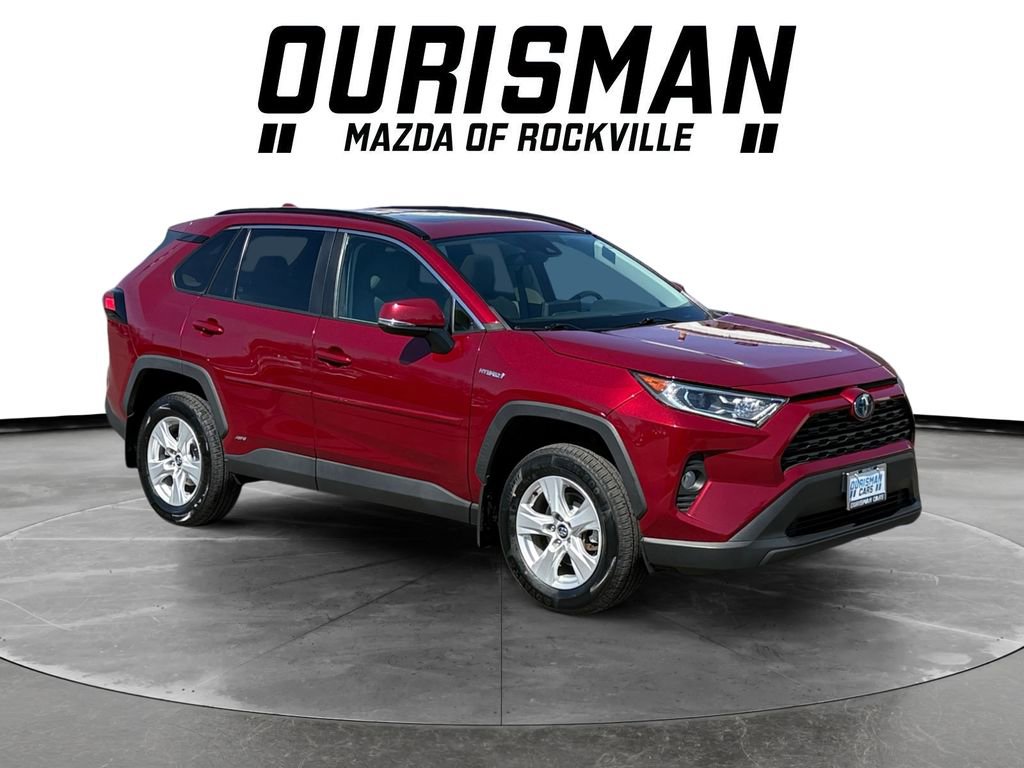 Used 2021 Toyota RAV4 XLE w/ Convenience Package image 1