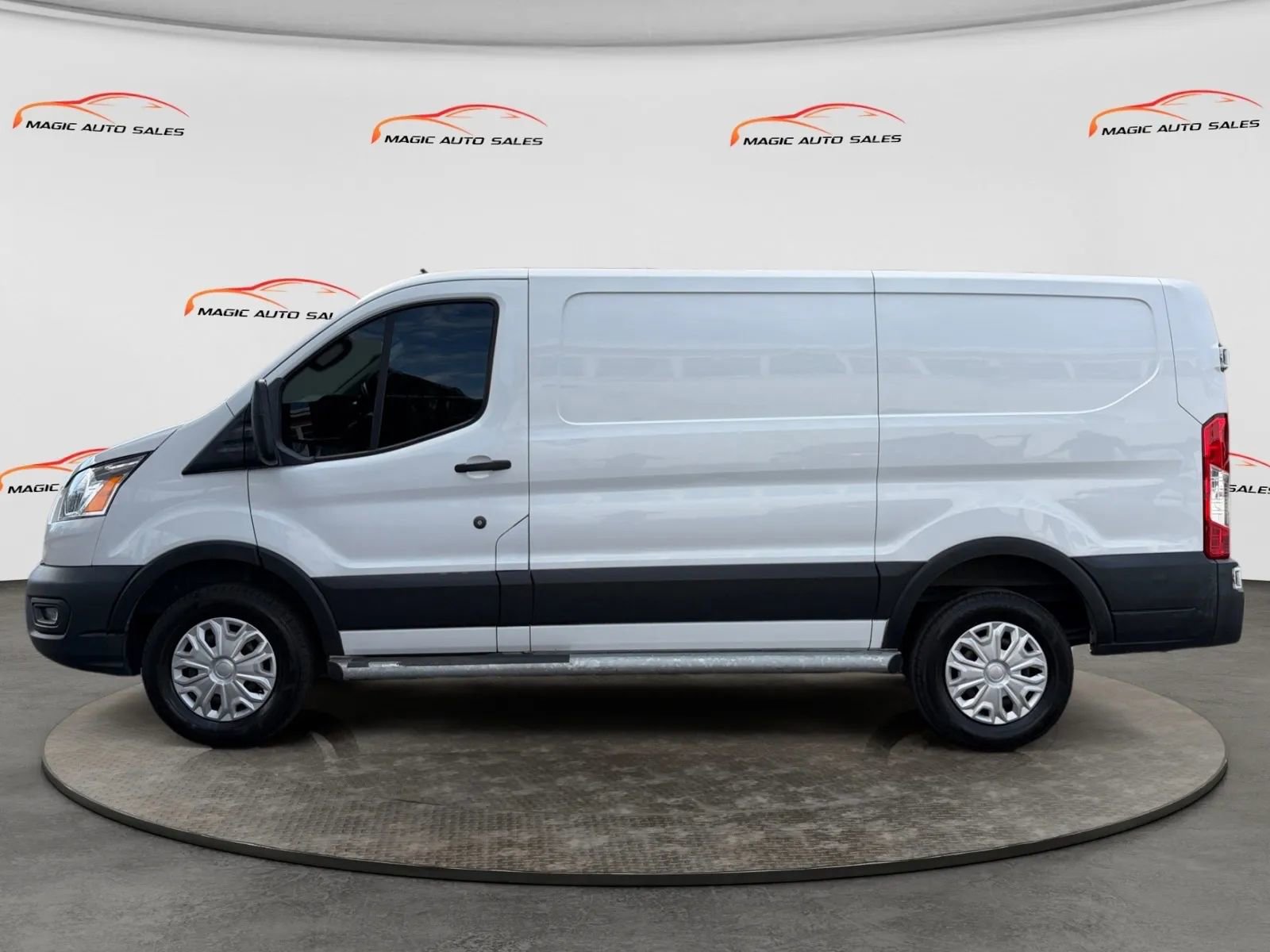 Used 2021 Ford Transit 250 Low Roof w/ Exterior Upgrade Package RWD image 7