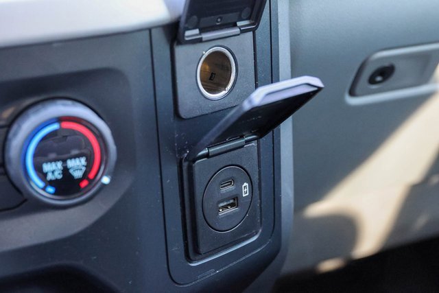 Used 2022 Ford F150 XLT image 24