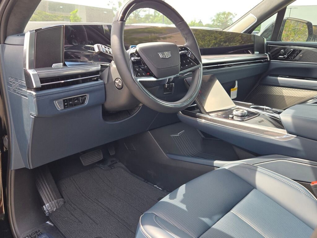 New 2026 Cadillac Escalade IQ Sport 2 w/ LPO, ONYX Package image 23