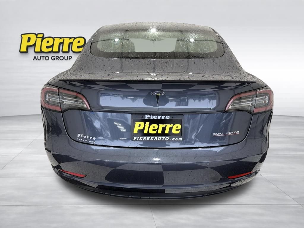 Used 2021 Tesla Model 3 Performance image 3