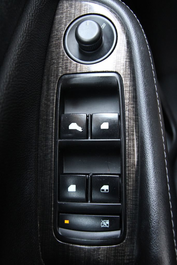 Used 2015 Chevrolet Malibu LT w/ Power Convenience Package FWD image 21