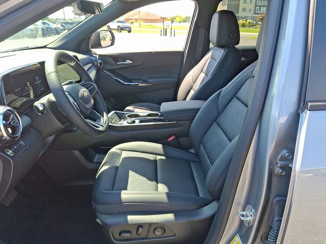 New 2026 Chevrolet Equinox LT w/ Convenience Package II image 10
