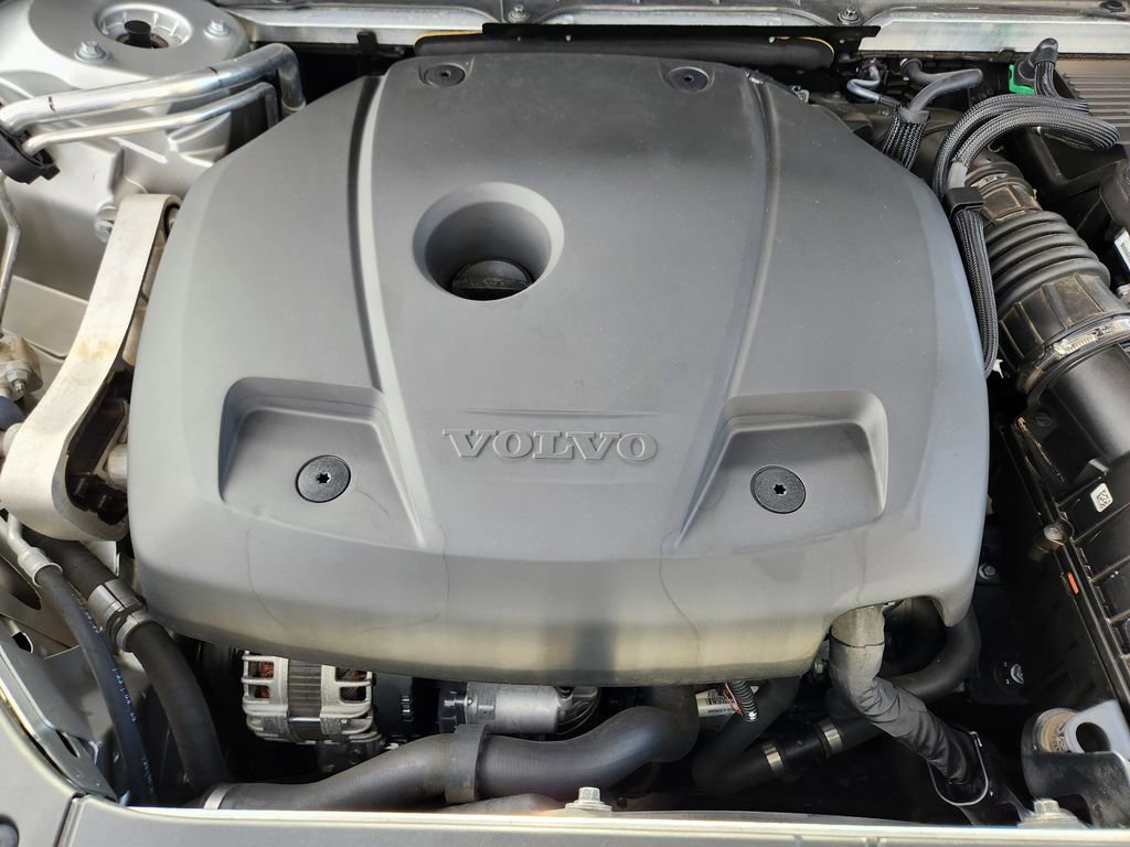 Used 2021 Volvo XC90 T6 Momentum w/ Climate Package image 19