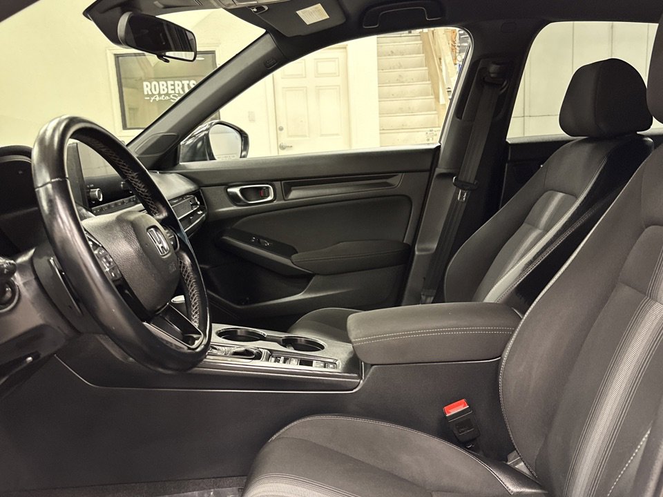 Used 2025 Honda Civic Sport image 4