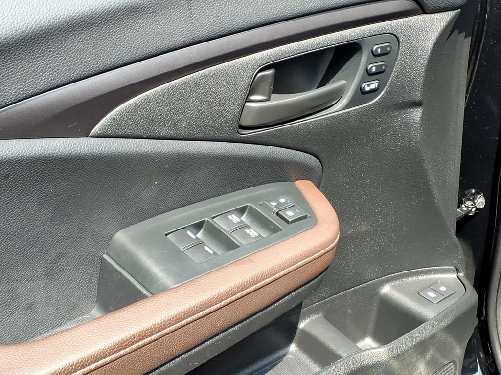 Used 2024 Honda Passport EX-L image 19