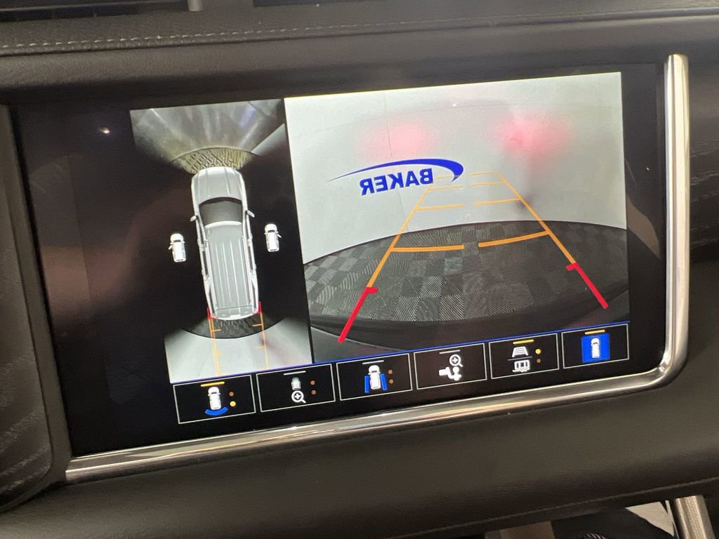 Used 2023 GMC Yukon Denali AWD/4WD image 15