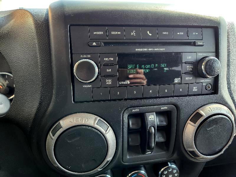 Used 2012 Jeep Wrangler Unlimited Sport image 12