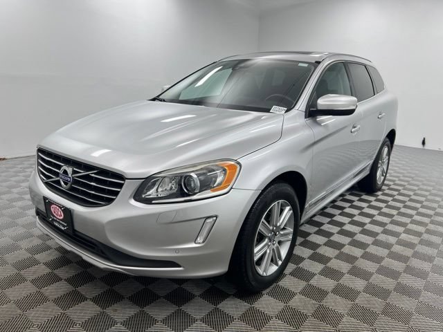 Used 2017 Volvo XC60 T5 Inscription w/ Preferred Option Package AWD/4WD image 2