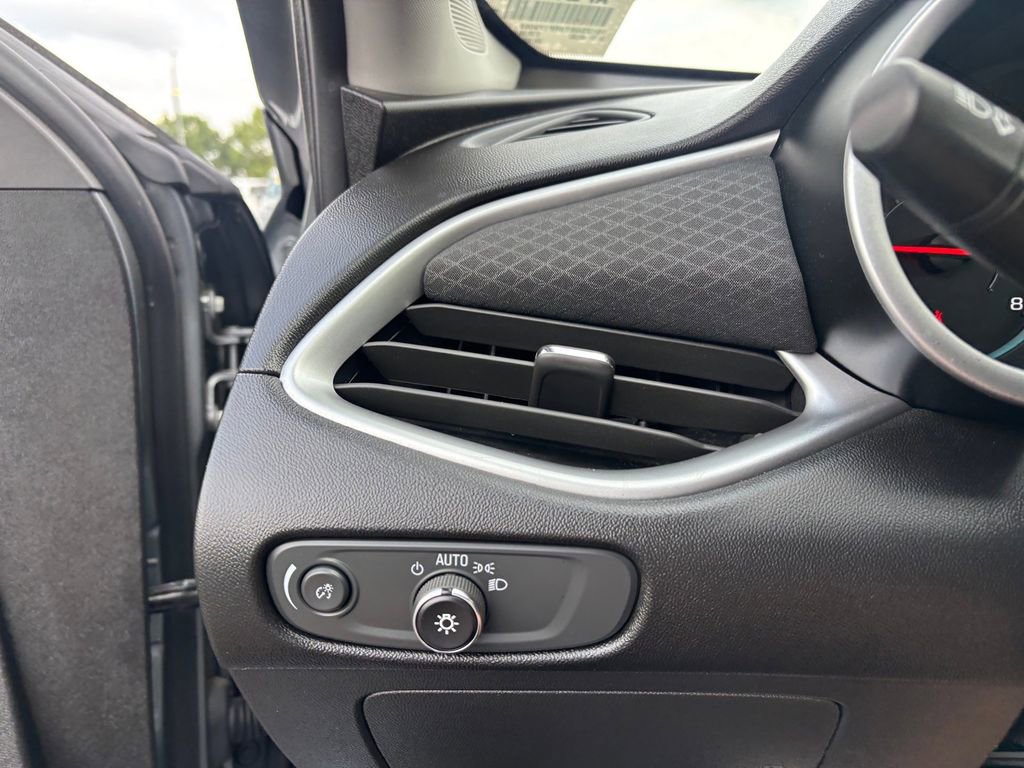 Used 2024 Chevrolet Malibu LT FWD image 23