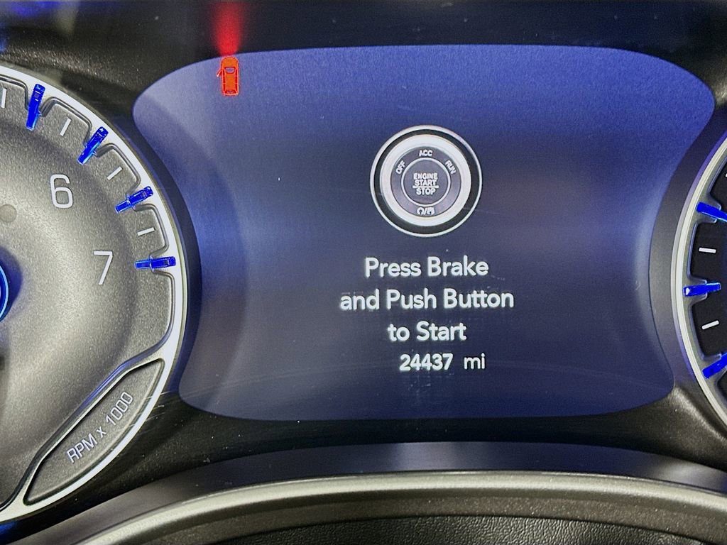 Used 2024 Chrysler Pacifica Touring-L image 20