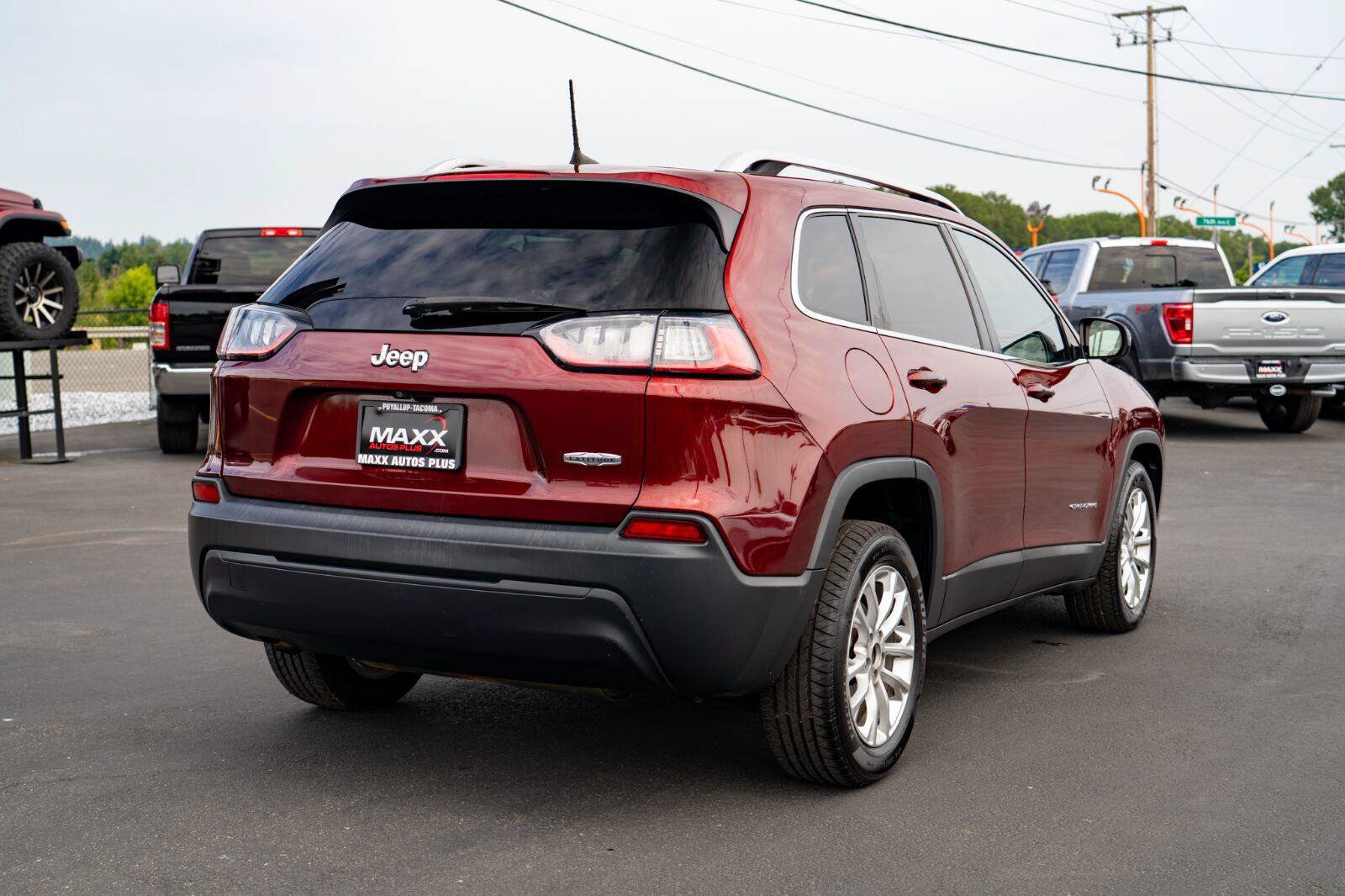 Used 2019 Jeep Cherokee Latitude w/ Popular Appearance Group FWD image 10