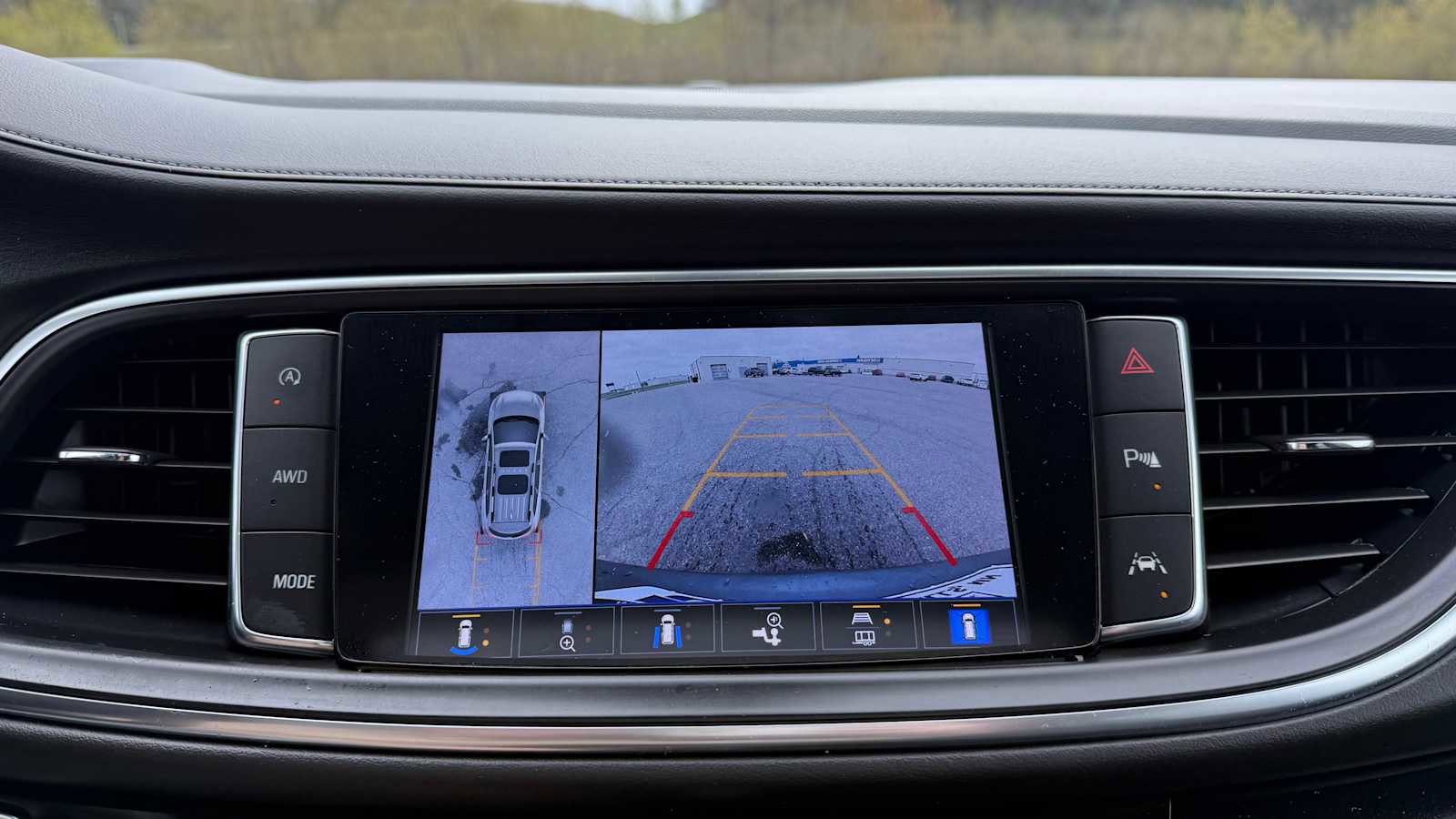 Used 2024 Buick Enclave Avenir w/ Avenir Technology Package AWD/4WD image 23