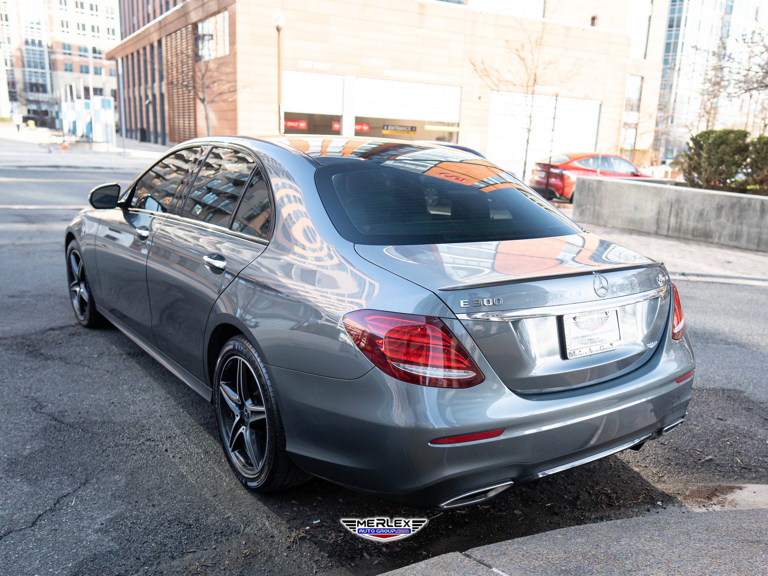 Used 2019 Mercedes-Benz E 300 4MATIC w/ Premium 1 Package image 5