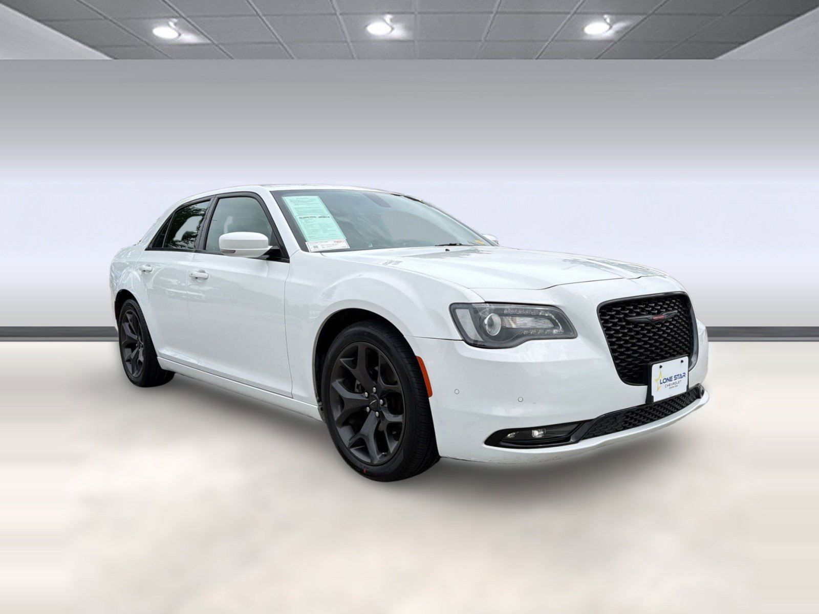 Used 2023 Chrysler 300 S RWD image 6