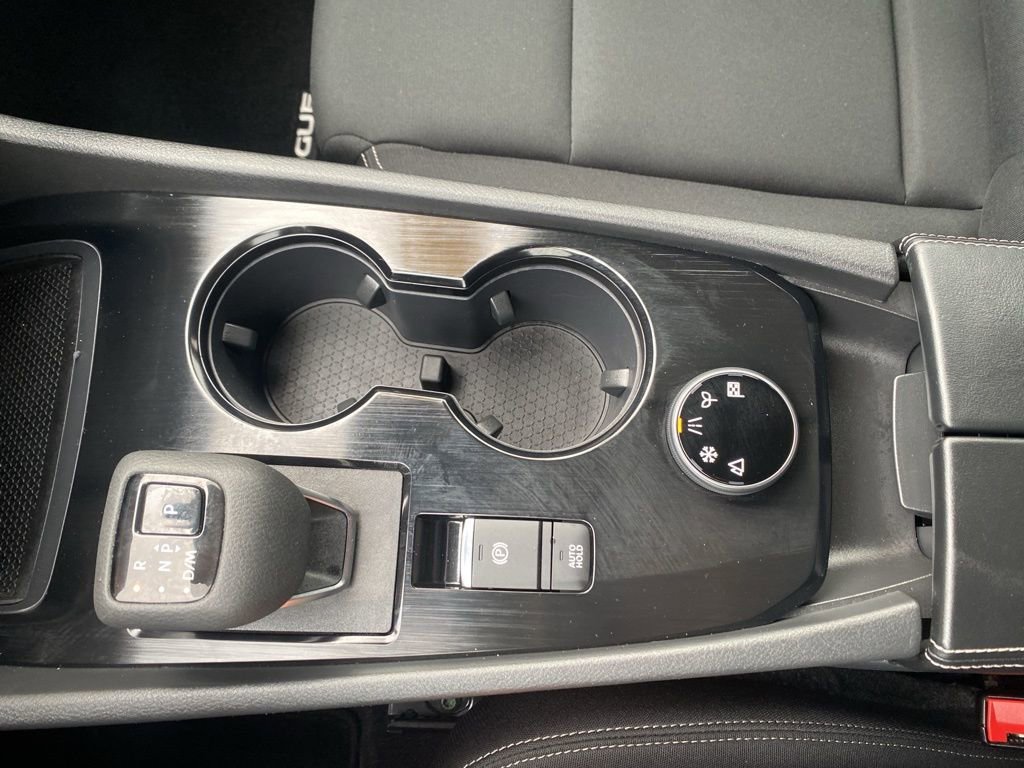 Used 2023 Nissan Rogue S image 29