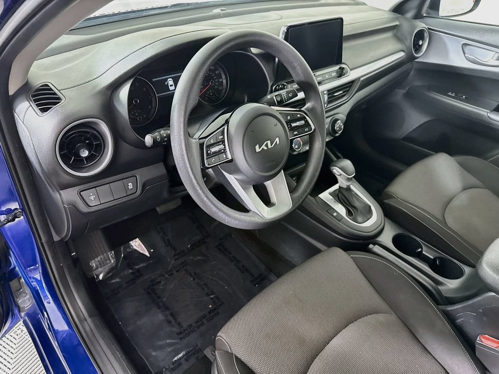 Used 2024 Kia Forte LXS FWD image 16