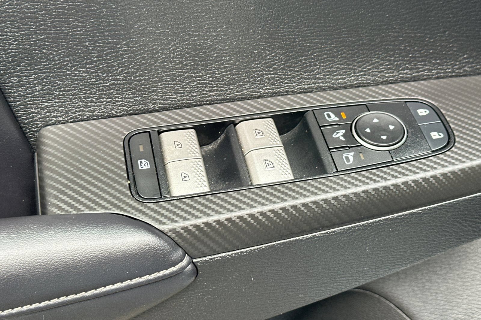 Used 2023 Mitsubishi Outlander Ralliart AWD/4WD image 12