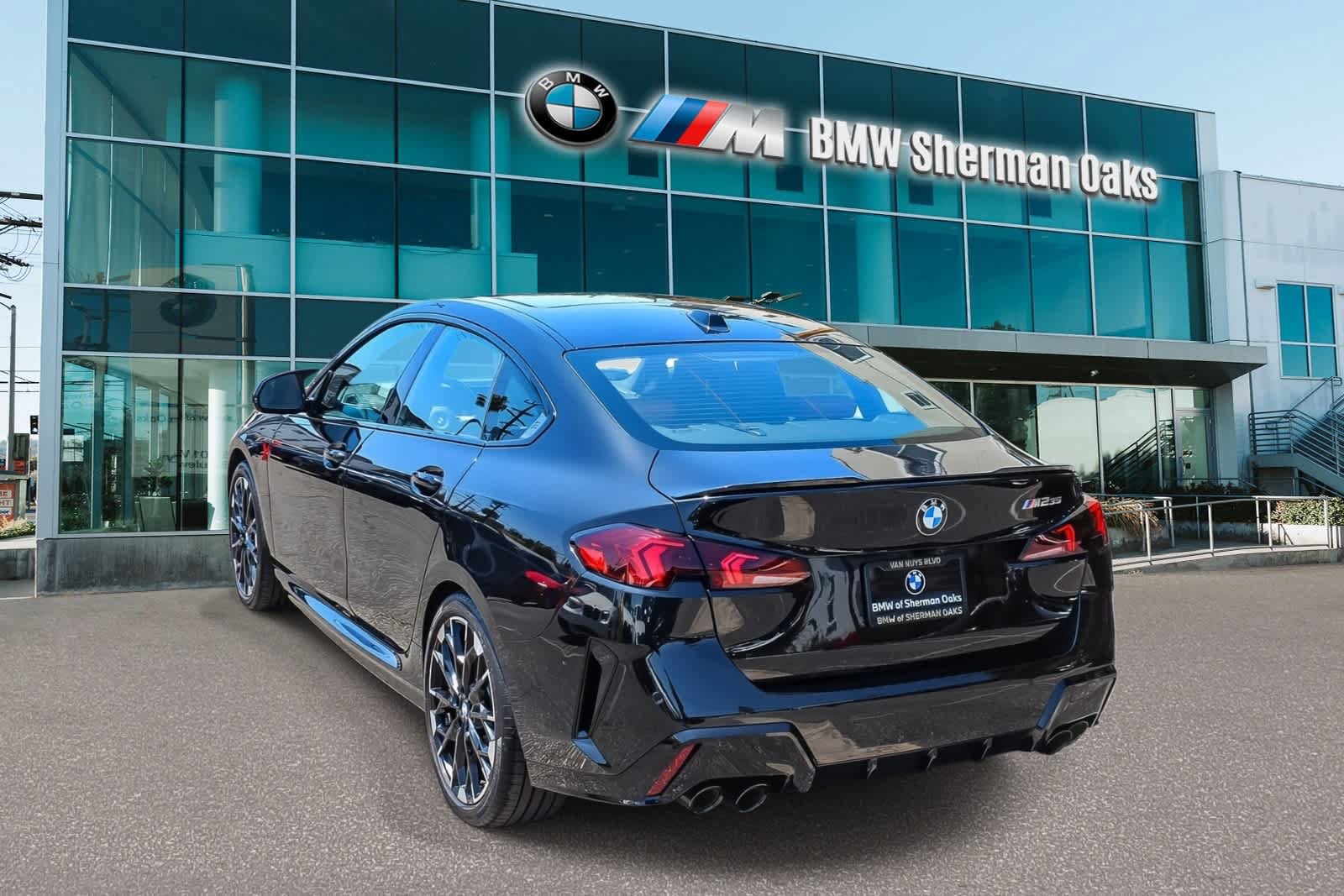 Used 2025 BMW M235i xDrive w/ Premium Package AWD/4WD image 6