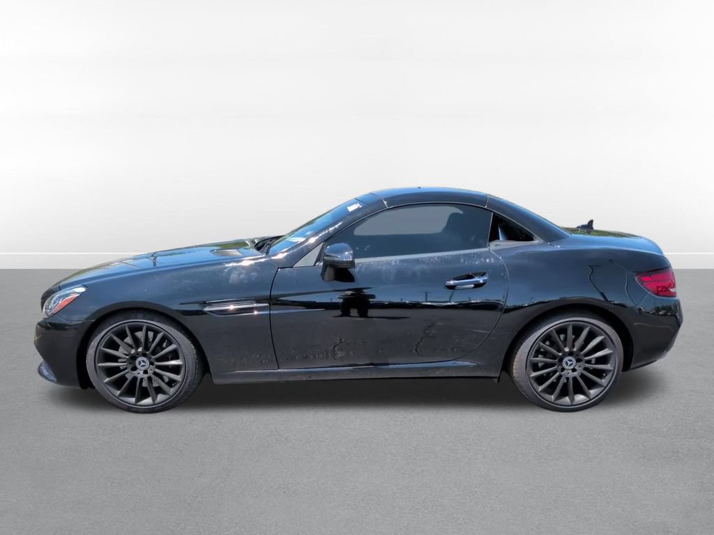 Used 2017 Mercedes-Benz SLC 300 image 13