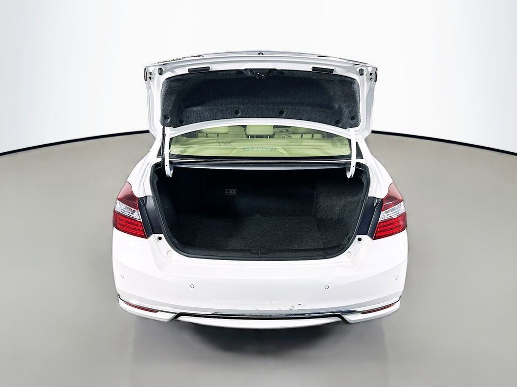 Used 2017 Honda Accord Touring image 29
