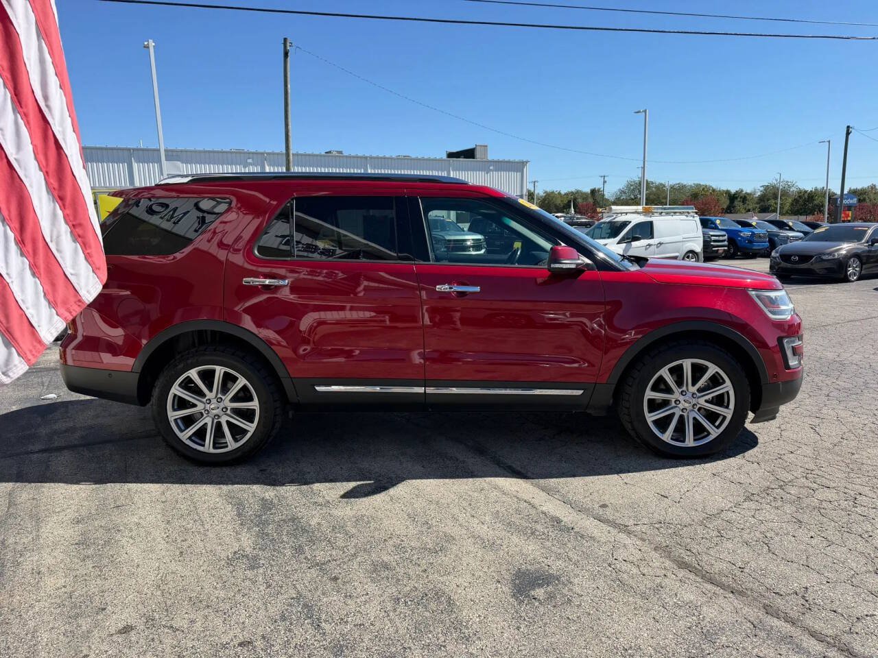 Used 2017 Ford Explorer Limited w/ Equipment Group 301A AWD/4WD image 6