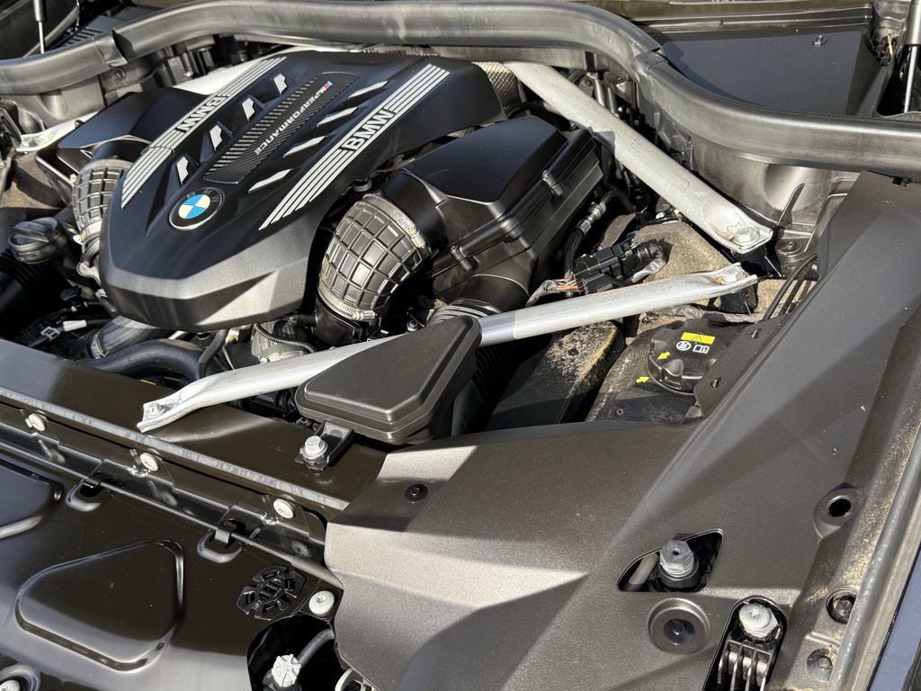 Used 2021 BMW X7 M50i w/ Cold Weather Package image 36