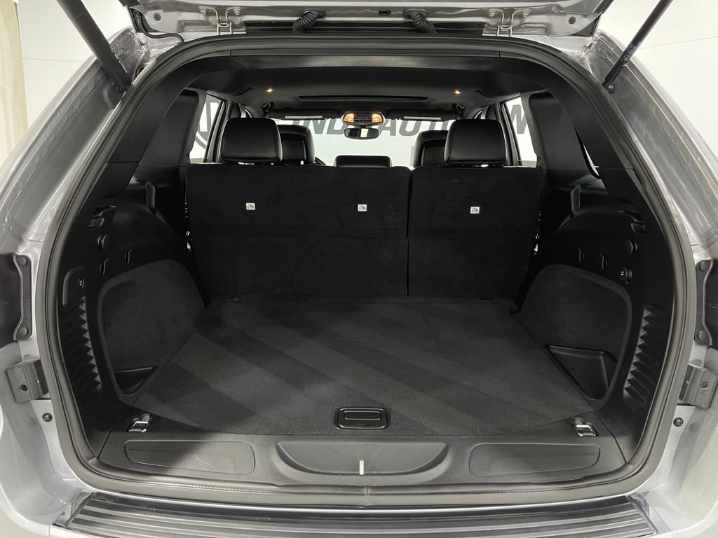 Used 2020 Jeep Grand Cherokee Limited w/ Premium Lighting Group image 26